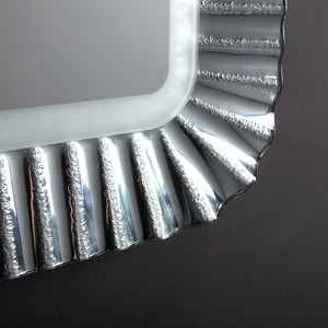 Espejo LED Reversible de 94x68 con Marco de Vidrio Plateado Fusionado - Product Image 3