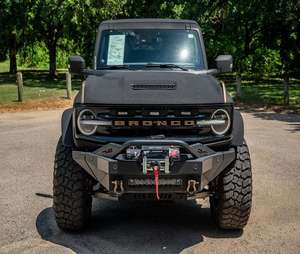 Ford Bronco Apocalypse Dark Horse 6X6 2022 Usado con Título Limpio - Product Image 1