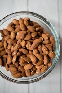 Compre nueces de almendra orgánicas de Grado Superior crudas y naturales tostadas y frescas empaquetadas a granel para exportación muestra gratis - Product Image 5