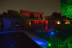 Nuovo esterno impermeabile RGB 3 colori LED pannello solare potenza sensore di movimento lampada da parete paesaggio laser luci da giardino - Product Image 6