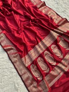 Seda suave de excelente calidad con Jacquard Work Sari Mujer Fabricante de moda de Surat a precio mayorista - Product Image 4