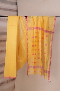 Sari Pipin Nakshi, Prendas de Alta Gama para Mujer, Disponible en 50 Unidades - Product Image 3