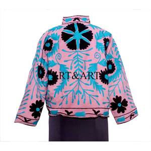 Kimono d'hiver matelassé pour femme, taille unique, tendance, en coton brodé Suzani, motif floral, écologique et respirant - Product Image 5