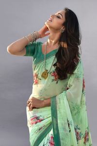 ผ้าซารีงานแต่งงานสำหรับผู้หญิงอินเดียลายพิมพ์ขอบลูกไม้คุณภาพสูงรุ่นล่าสุด พร้อมเสื้อคลุมสำหรับงานเทศกาล งานปาร์ตี้ และงานแต่งงาน ดีที่สุด - Product Image 3