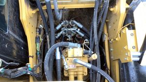 Grande pelle sur chenilles CAT de haute qualité et à prix compétitif 323 pelle de construction CAT prête à expédier - Product Image 5