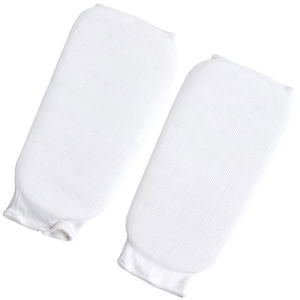 Espinilleras de Cuero de Alta Calidad con Diseño Ligero y Cierre de Velcro para Protección Deportiva en Fútbol - Product Image 5