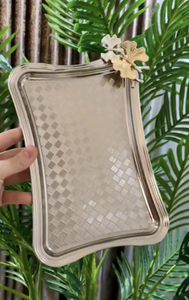 Plateau de service en métal design, plateau de présentation décoratif pour la maison, l'hôtel, le restaurant, les cadeaux de mariage, utilisation durable, vente en gros - Product Image 2