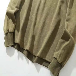 เสื้อสเวตเชิ้ตผู้ชายทรงโอเวอร์ไซส์ ล้างสีแบบ Acid Wash คอกลม แนวสปอร์ต ทรงปกติ ผ้าฝ้ายฟลีซ 100% รับสกรีนลายปักโลโก้ตามสั่ง - Product Image 4