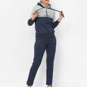 Conjunto de chándal de mujer con logotipo personalizado de alta calidad Nueva llegada Ropa de entrenamiento transpirable Color sólido para invierno - Product Image 2