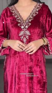 Traje Salwar de Terciopelo de Diseñador Indio Pakistaní con Trabajo de Lentejuelas, Boutique, Fiesta, Boda, Ropa Tradicional y Casual - Product Image 3