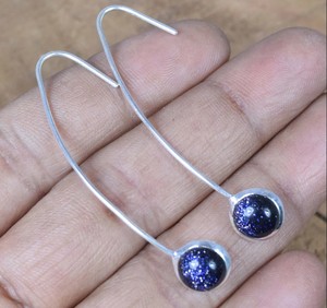 Vente chaude grès naturel rond 10mm Cabochon pierres précieuses lunette réglage broche conception balancent goutte à la main boucle d'oreille fabrique - Product Image 1