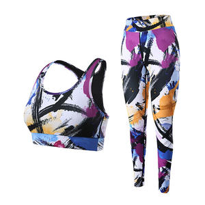 Conjuntos de yoga para mujer a precio asequible, diseño de sublimación a demanda del cliente, juego de yoga por sublimación de corte perfecto para mujer - Product Image 1