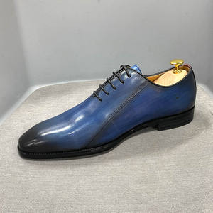 Chaussures habillées en cuir pour hommes, style classique, plusieurs couleurs disponibles (noir, marron, bleu) – Vente en gros pour le marché mondial - Product Image 4