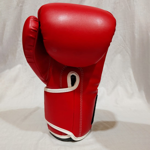 Gants de boxe MMA en cuir de vachette véritable de haute qualité 6oz gants d'entraînement de poinçonnage en plein air évacuation de l'humidité à lacets - Product Image 6