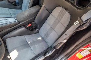 Porsche 718 Cayman GT4 RS MR 2023 Extremadamente Limpio, Volante a la Izquierda, Cuero de Lujo, Listo para Exportar - Product Image 5
