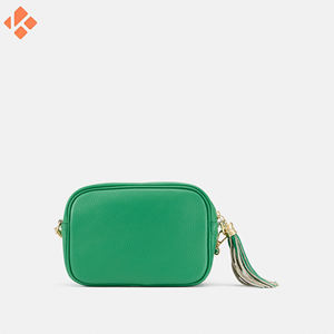 Sac à main en cuir véritable pour femmes de luxe le plus vendu Grand sac à bandoulière avec fermeture à glissière de style vintage de couleur unie - Product Image 3