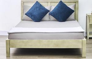 Cama de Plataforma Completa de Madera de Pino de Nueva Zelanda, Moderna, Sólida, Fácil de Ensamblar, Color Gris, Fabricada en Ho Chi Minh City - Product Image 5