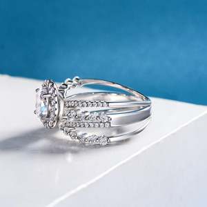 แหวนวันครบรอบเงินสเตอร์ลิงทรงกลมเจลิยา สตาร์เทรล - Product Image 3