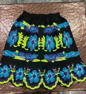 Meilleure jupe courte trapèze à broderie florale pour femmes Nouveau mini streetwear plissé à la mode avec taille élastique - Product Image 3