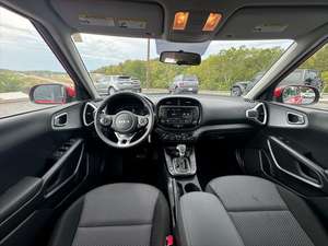 2022 Kia Soul LX CVT usado SUV 4L motor asientos de cuero R17 neumáticos cámara trasera LHD interior oscuro Gas/combustible eléctrico aluminio - Product Image 6
