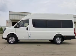 PRÊT À EXPÉDIER SUV d'occasion avec pneus Turbo R19, intérieur clair, transmission automatique, véhicule polyvalent, état impeccable - Product Image 3