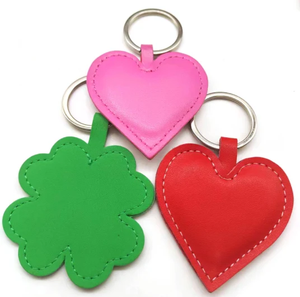 Porte-clés et porte-clés en cuir en forme de coeur/fleur 3 couleurs porte-clés en cuir personnalisé de vente chaude - Product Image 1