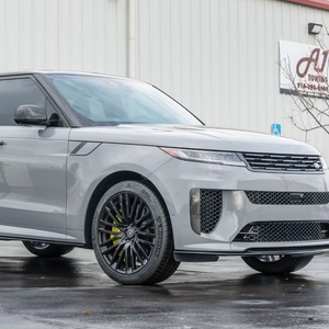 Range Rover Sport P635 SV Edition Two 2025 d'occasion en excellent état - Product Image 1