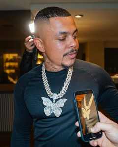 Nouvelle tendance de Jinxinping Jewelry, pendentif papillon pour femmes, style hip-hop, pour les soirées, plaqué argent sterling, serti de moissanite glacée - Product Image 4