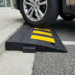 Rampa Portátil de Goma de 3.5 Metros para una Fácil Movilidad - Product Image 2