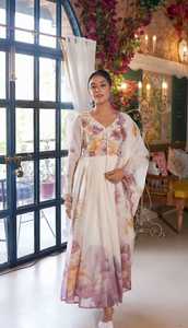 Vestido Largo de Alta Costura con Bordado de Primera Calidad, Silueta Imperio, con Pantalón Inferior y Dupatta a Juego para Fiestas Nocturnas - Product Image 2