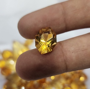 คริสตัลควอตซ์ซิทรินสีม่วงธรรมชาติ แกะสลักด้วยมือ รูปทรงแฟนซี พลอยหลวม 100% ธรรมชาติ สำหรับทำเครื่องประดับ ขายส่งจากโรงงาน - Product Image 1