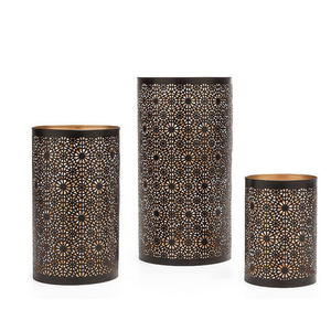 Ensemble de 3 bougeoirs ouragan en métal gravé et noir et or - Product Image 5