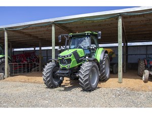 Tractor de Ruedas Usado DEUTZ FAHR 6165G de Alto Rendimiento y Gran Demanda, Motor y Caja de Cambios de 90HP - Product Image 3