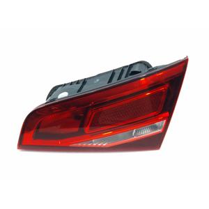 FEU STOP ARRIÈRE DROIT INTEGRÉ À LA PORTE AUDI A3 Sportback Série (8VA) 8V4945076 (12>18) - Product Image 1