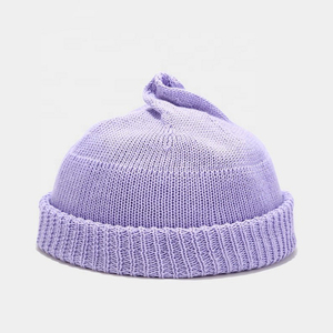 Gorros de Jacquard de invierno de nueva moda personalizados de alta calidad para mujer estilo impreso con logotipo característica de tela común - Product Image 4