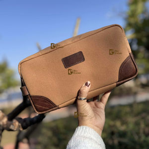 New Arrival Genuine Leather Zipper Men & <b>Women</b> <b>Toiletry</b> Organizer Travel Cosmetic real Leather Makeup <b>Bags</b> With Handle - Product Image 1