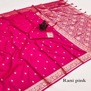 Sari en soie pure Banarasi VASTRA COTTAGE avec un motif Zari entièrement tissé, un pallu riche et un chemisier en soie assorti à contraste doux - Product Image 2