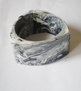 แหวนรองผ้าเช็ดปากเรซิ่นสุดหรูสำหรับร้านอาหาร งานแต่งงาน งานเลี้ยง พร้อมดีไซน์ส่วนตัวตามสั่ง สินค้าพร้อมส่ง - Product Image 1