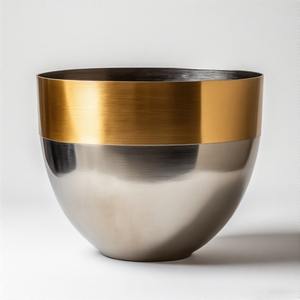 Jardinière de jardin bicolore pour la décoration intérieure avec une structure minimaliste et une finition artistique frappante - Product Image 4