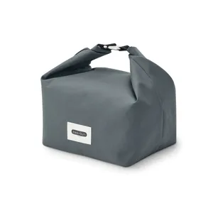Bolsa Refrigerante Sostenible de 6.7L Black+Blum RPET para Almacenamiento de Dispositivos - Product Image 4