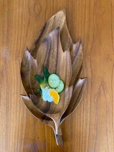 Plateau de service en bois d'acacia écologique à 4 sections, design feuille - Product Image 2