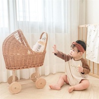 PRODUITS TENDANCE Poussettes pour Bébés en Bois de Rotin Jouet Éducatif de Cuisine Pas Cher Simple de Haute Qualité pour Enfants Filles et Garçons