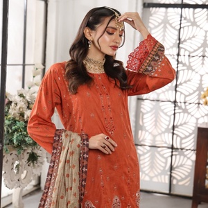 Trajes étnicos de 3 piezas para mujer Salwar Dr Haris bordado vestido de césped indio paquistaní volumen Pehnawni colección para fiestas - Product Image 5