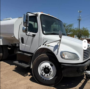 DESCUENTO CS Venta al por mayor de camiones cisterna Freightliner M2 usados del 2014 con tanque de acero nuevo de 2300 galones. Envío rápido. - Product Image 6
