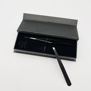 Ensemble de pinces à sourcils personnalisées de qualité supérieure, 100% acier inoxydable, pointe inclinée noire, légères et durables - Product Image 4