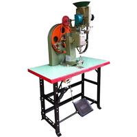 Machine à œillets en métal pour chaussures
