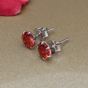Pendientes de Botón de Moda para Mujer con Gemas de Rubí Rojo Plateado - Joyería Elegante con Piedras Preciosas - Product Image 3
