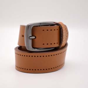 Cinturón de Cuero Crazy Horse para Hombre Signature SB02 Marrón, Lujoso y Formal, de Cuero Vacuno Genuino con Material de Diamantes de Imitación - Product Image 3