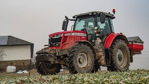 Tractores de jardín diésel de 50HP y 60HP Equipo de maquinaria agrícola 4WD para uso agrícola a la venta - Product Image 6