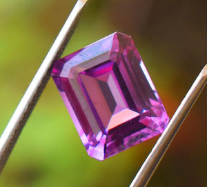 Lab Alexandrite Octagon Cut Piedra preciosa suelta para joyería 14X12mm a 20X15mm Tamaños Corte facetado Alexandrite - Product Image 3